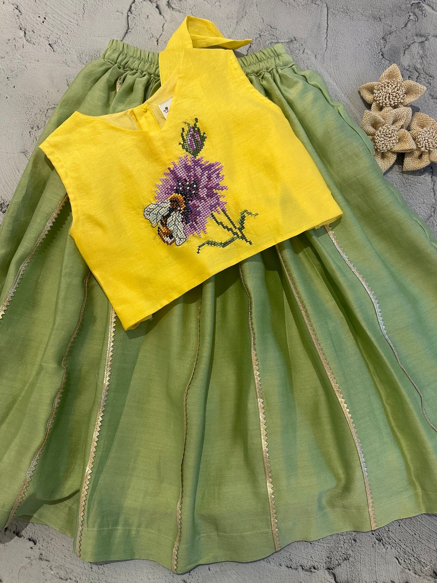 Buzz and Bloom