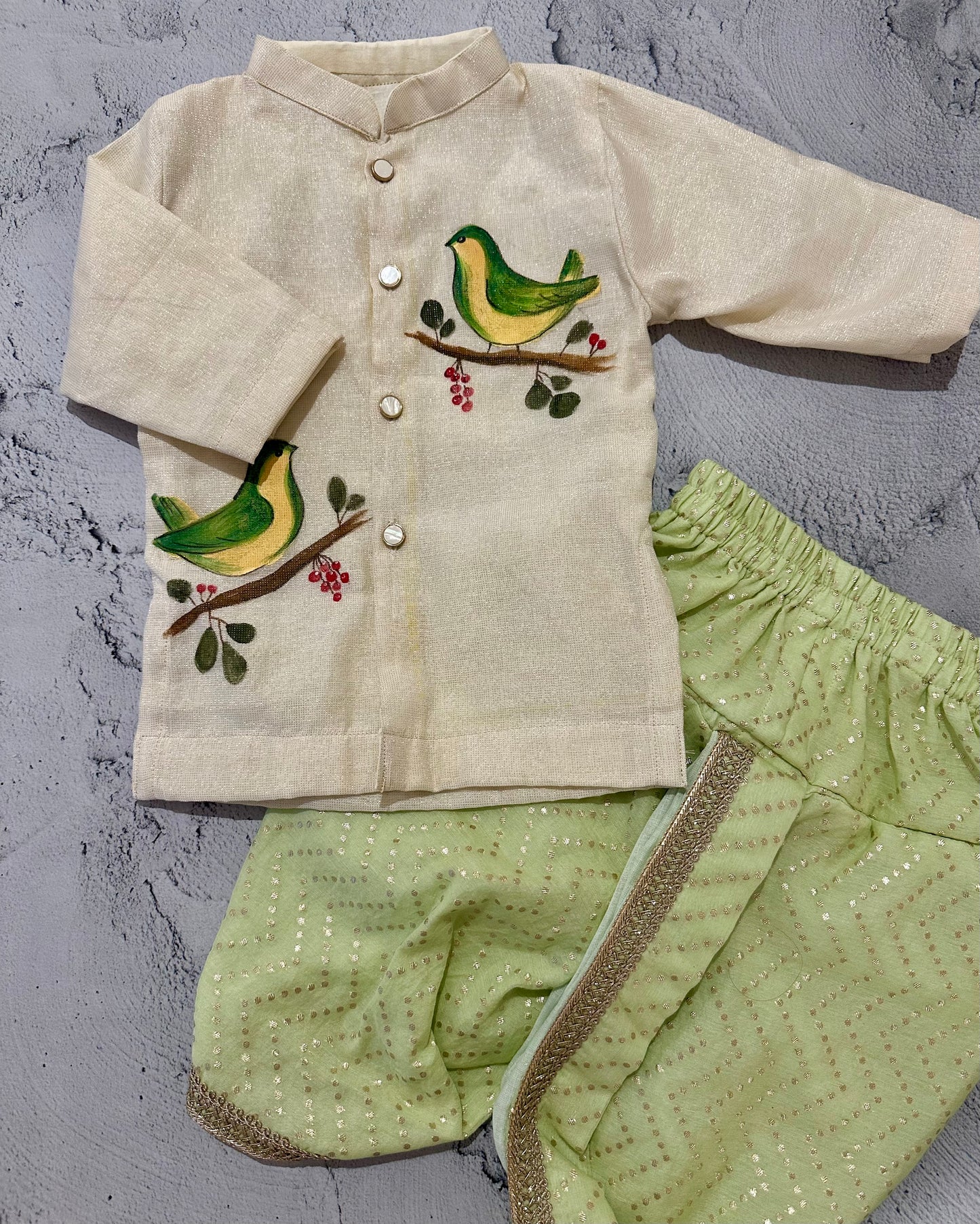 Singing sparrow kurta set in green