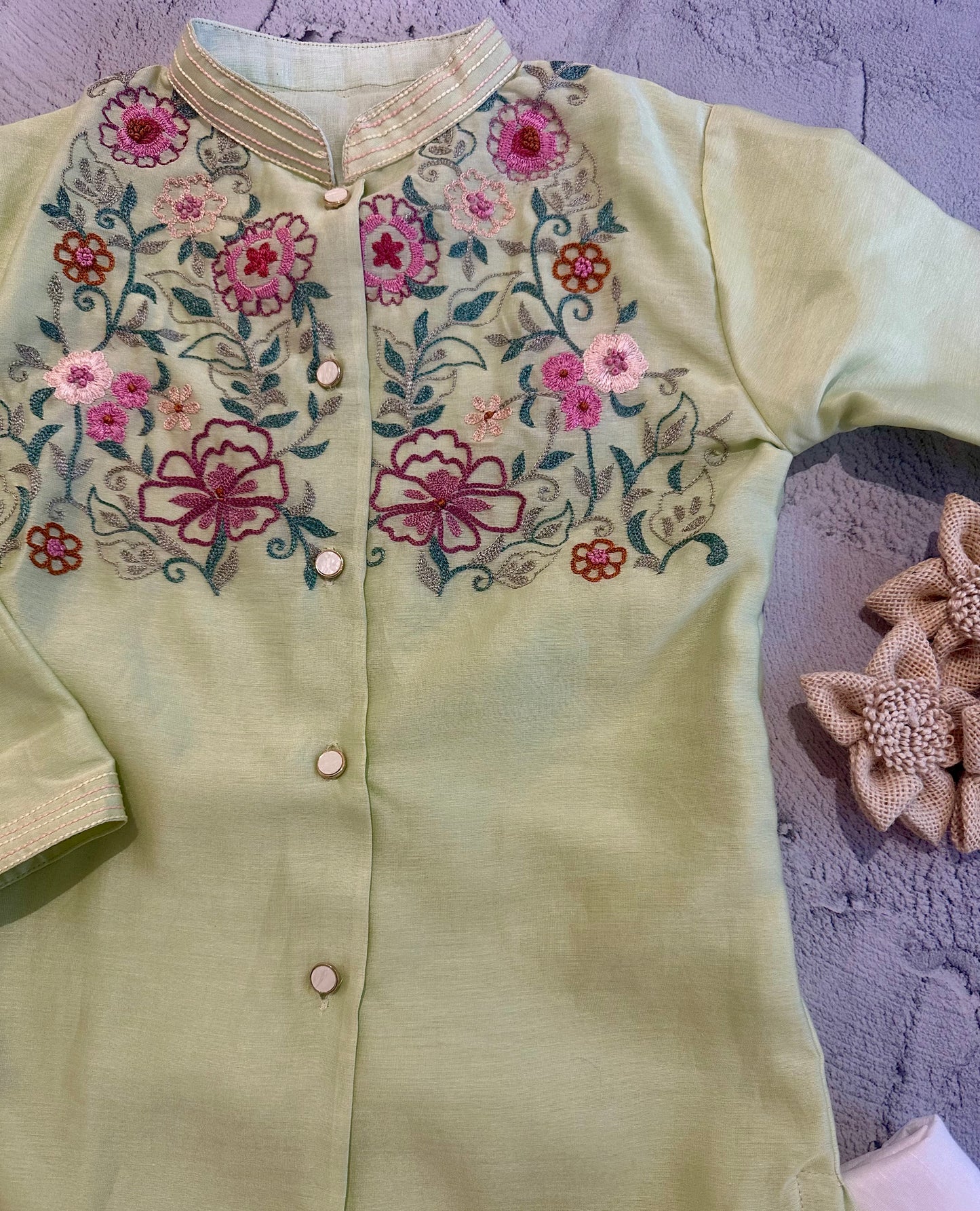 Nool embroidered kurta set in green