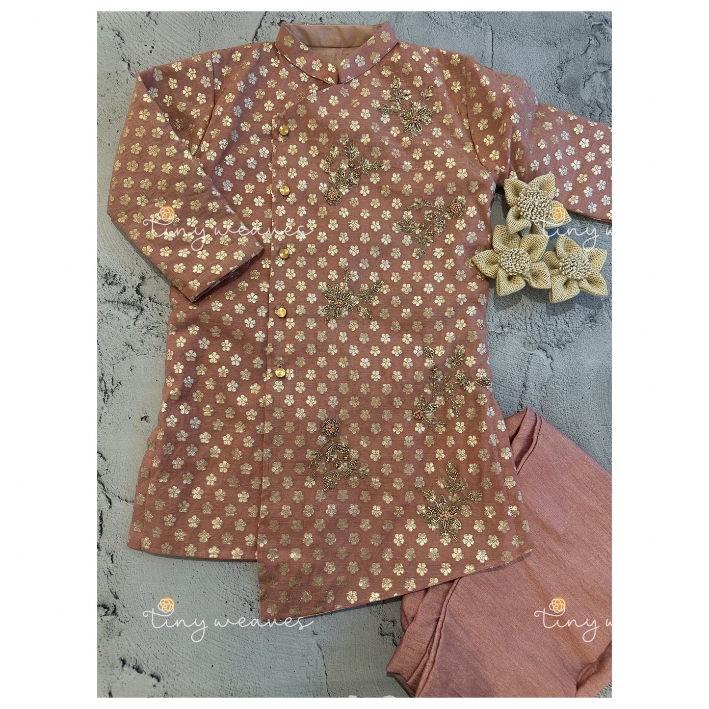 Mauve chanderi lures embroidered kurta set