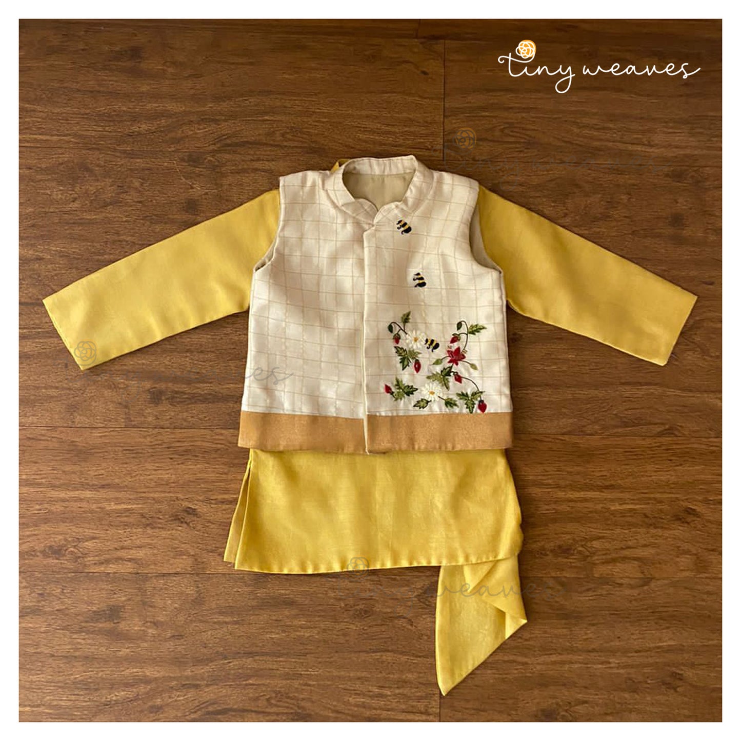 Bee embroidered bandi set [ yellow ]