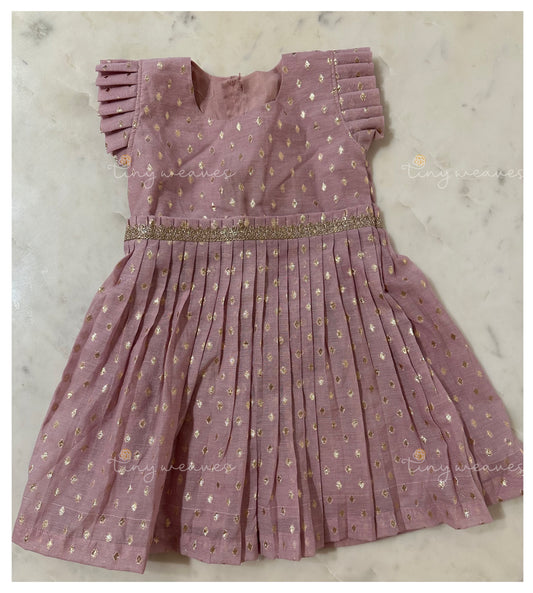 Pleated lurex frock [ mauve]