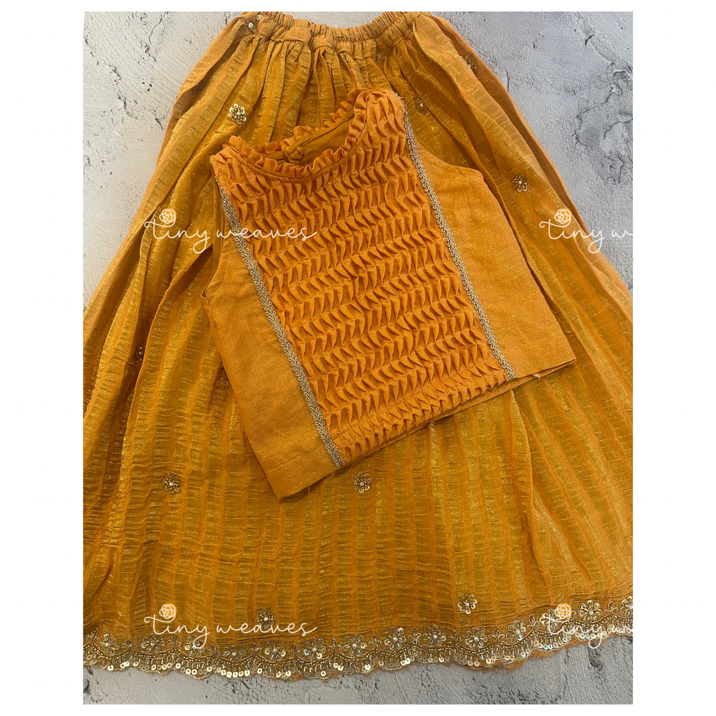 Pleated Magical skirt set in orange