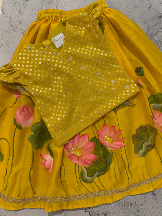 Lotus Garden Green Hand-Painted skirt set (yellow)