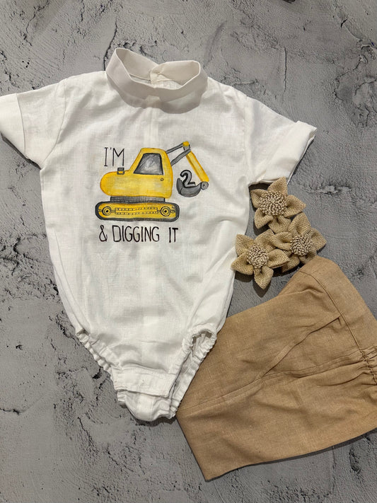 Off-White Tractor Birthday Onesie Set – Birthdays & Themed Outfits