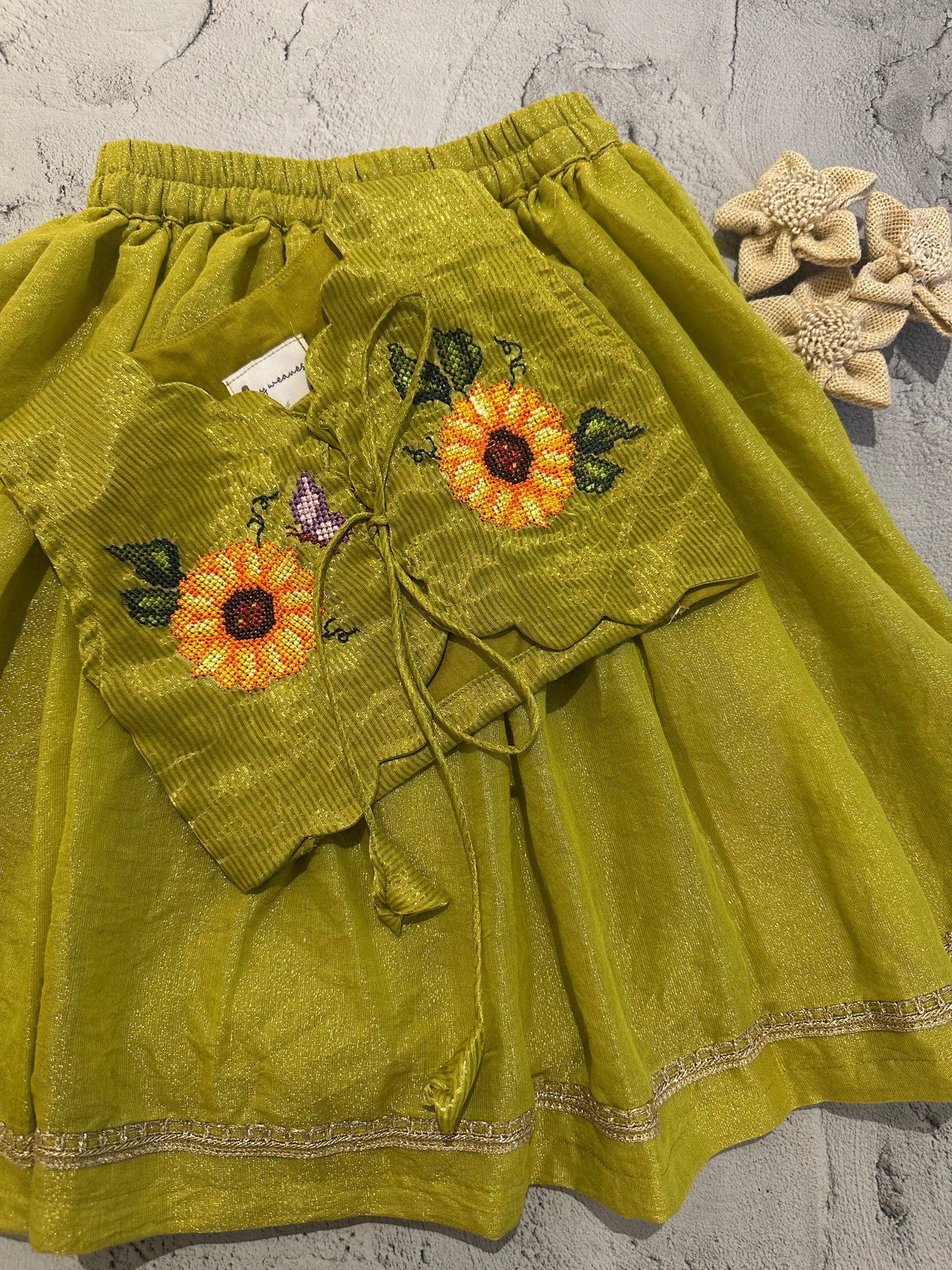 Sunflower cross stitch skirt set (lime green)