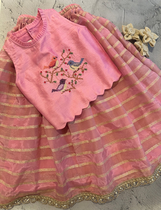 Flock of birds skirt set in pink