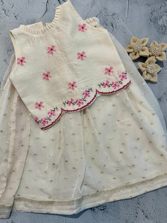 Dreamy ivory cross stitch skirt set (3-4 years)